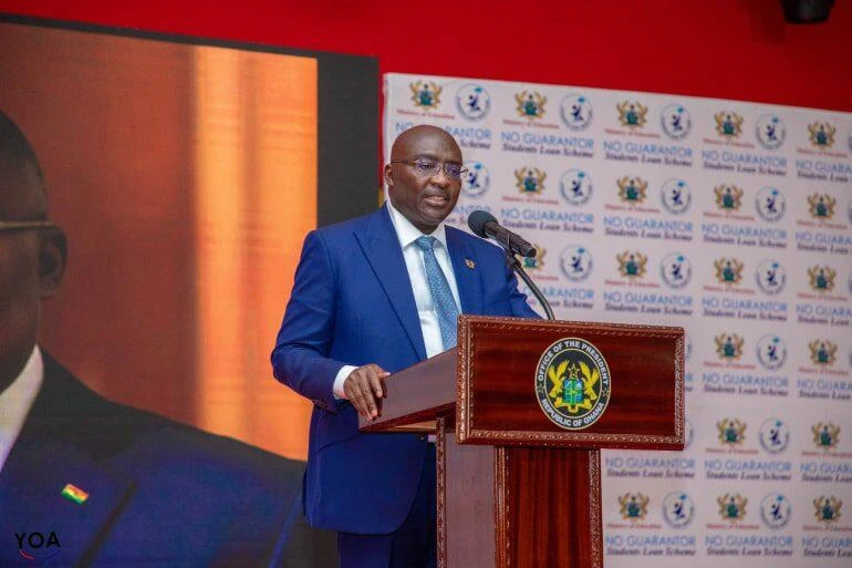 Govt launches tertiary students no guarantor loan policy