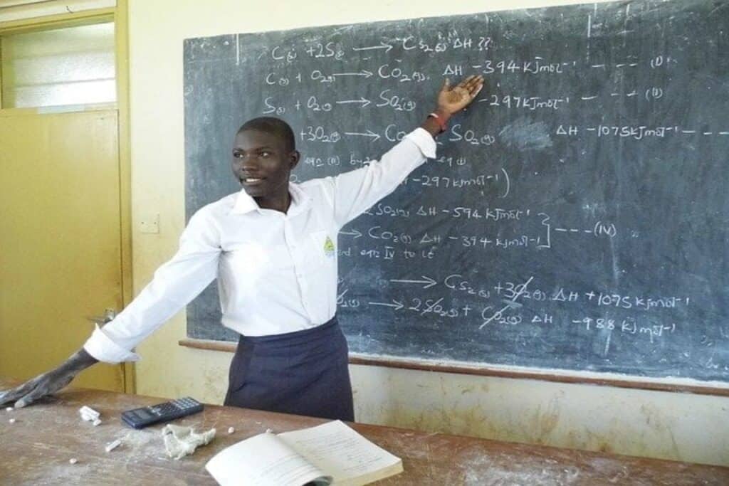 Economic crisis teachers cause not Finance Minister - MoE official